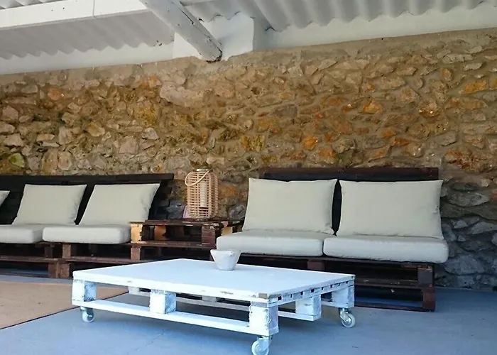 La Curva Surfhouse Loredo