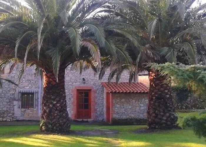 La Curva Surfhouse Bed and breakfast 2*