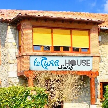 La Curva Surfhouse