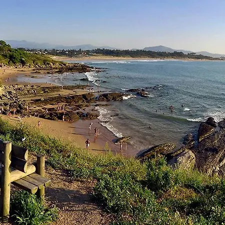 La Curva Surfhouse ベッド・アンド・ブレックファスト ロレド