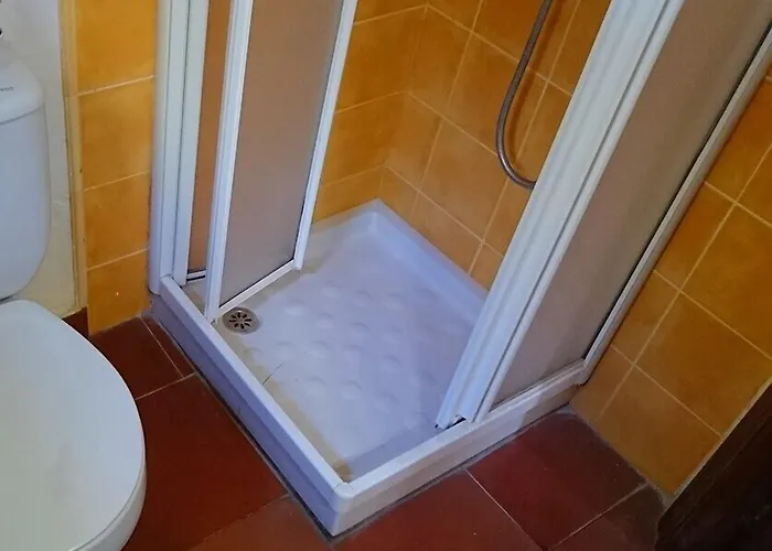 La Curva Surfhouse فندق مبيت وإفطار 2*